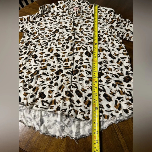 Show Me Your Mumu Marcella Shirt Cheetah Button Up Shirt Boho Chic Size XS - Picture 7 of 9